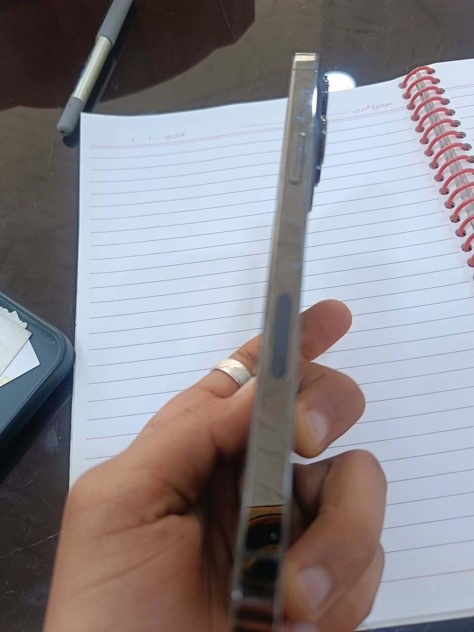 مبايل ايفوان 13برو ماكس
الذاكره 256
البطاريه 88
جهاز ما مفتوح 
جهاز نوعيه امريكي 
فقط بس الكارتونه وياه 
العنوان نجف 
تواصل واتساب فقط ***********
السعر 650قفل
