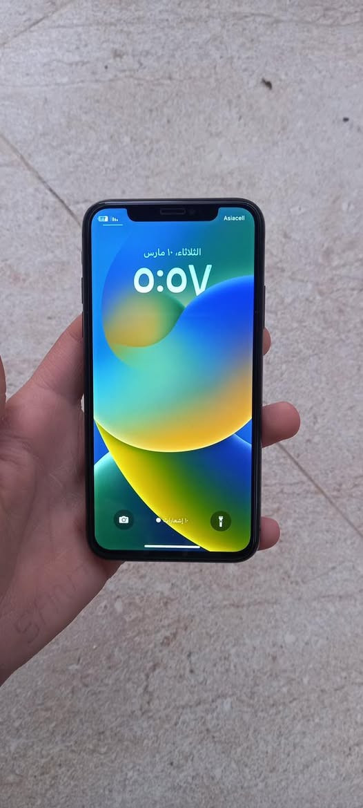 سلام عليكم
ایفون اکس عادی 
مبدل شاشه و بطاریه 
ذاکره ٦٤ 
بطاریه ٩٥ 
فيس ايدي شغال 
كامرات احترافي 
سيم كارت شغال 
اتصال شغال 
وايفاي شغال 
مراوس ب ١١ ونطي فرق 
مكاني كركوك رقم ***********
تحیاتی للجمیع 🖤
