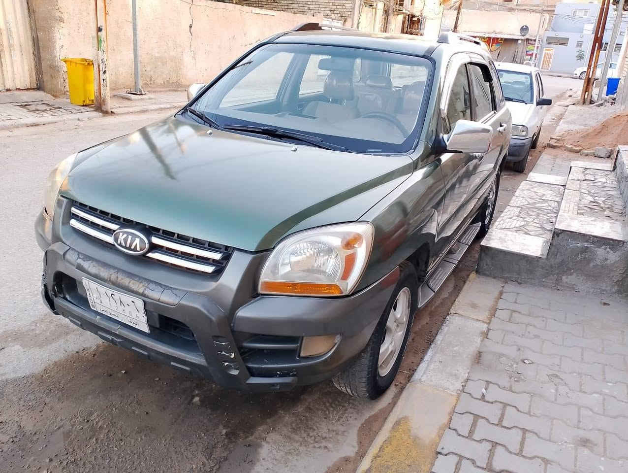 السلام عليكم عندي كيه سبورتج للبيع 2008 جاهزة من كلشي بيها صبغ عام الجماليه حادثها فقط قبق الجنطه واردها امريكي بأسمي عنوان النجف الاشرف السعر 85 وبيها مجال بسيط ***********
