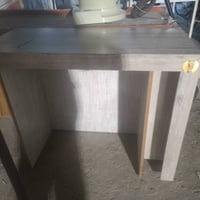 ميوزة محل موبايلات 4وسط1كبير ميز صيانه مع جام فوقو الموقع حي الزهراء ا...