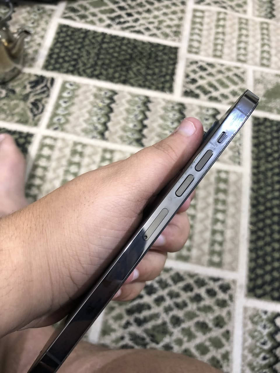 آيفون 13 برو ماكس محور 17
لون اسود بطاريه 88 
ذاكره 256 
مطاب تصليح والله 
اكتب تعليق واردلك 
***********
