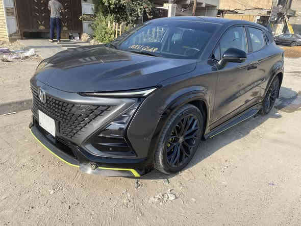 شجان جان يوني تي 2024 
السيارة بحالة الوكالة بدون صبغ 
السيارة بمحرك 1500 تيربو 
كت رياضي مواصفات فووول 
ركن ذاتي 
قيادة ذاتية 
قيادة عن طريق الريمونت 
كاميرات 360 درجة ب 6 كاميرات 
رادار امامي وخلفي
بصمة 
بانوراما 
جلد 
جنطة كهرباء 
شاشه 
شاحن وايرليس
***********
مكاني حي الجامعه
