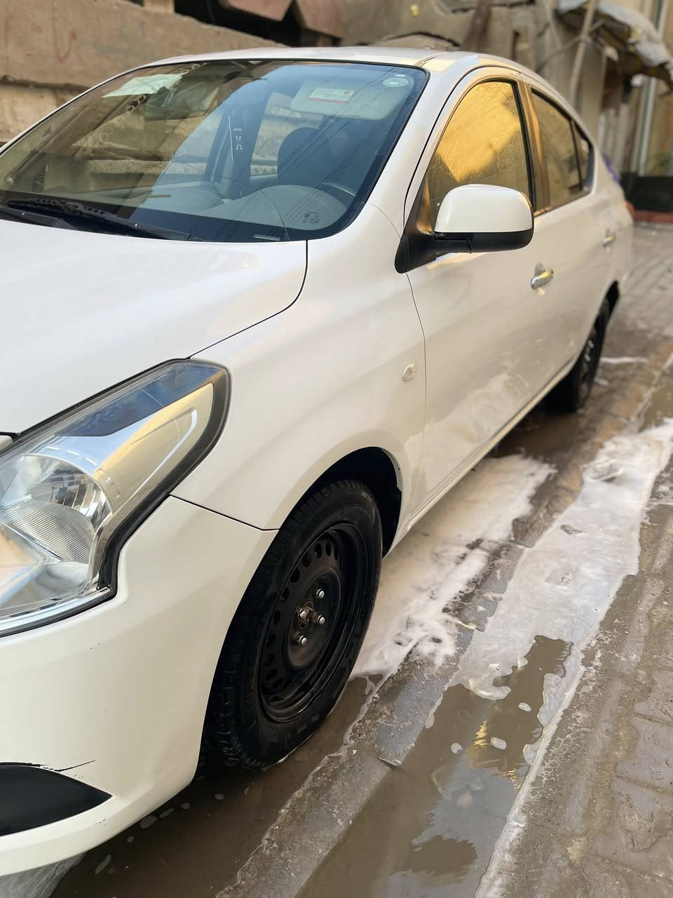 نيسان سني هندي ام البليته الزركه مديل 2022 رقم اربيل الدولي الجديد سنويه لل2027 باسم شركه 
كفاله عامه من الصبغ ما عدا ضربه خفيفه بلباب الصدر  الايمن اثر سقوط الدراجه عل باب 
وضربه قليله بلجاملغ الخلفي شوف العين ما صلحتهن
سعر 110 وبيه مجال 
ماشيه 128 
***********
