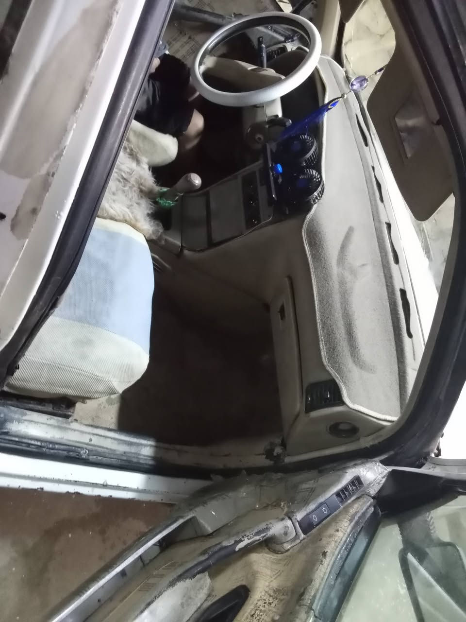 سلام عليكم شباب سياره لل ببع مديل 2010سياره بيجو 405 سياره شرط مكينه وكير وتبريد تخم تاير جديد مكاني نجف س
سعره 18 وبيه مجال كبل اواجهك وي راعي وبو سنويه تاخذ صافي رقم الهاتف ***********
