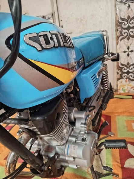 سلام عليكم
دراجه سيفان اوراق اصولي كامله
موديل 22
حلوه ونضيفه كلش مال جناي 
كفاله عماله بس تفيلس
السعر 550 بيه مجاال لشراي 
ل استفسار 
***********
