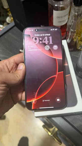 سلام عليكم ايفون 16 pro max تلفون جديد مصار هواي من شتريتة بطايره 100 لون صحراوي ذاكرة 256 السعر 1.420.000 للستفسار واتس ***********
