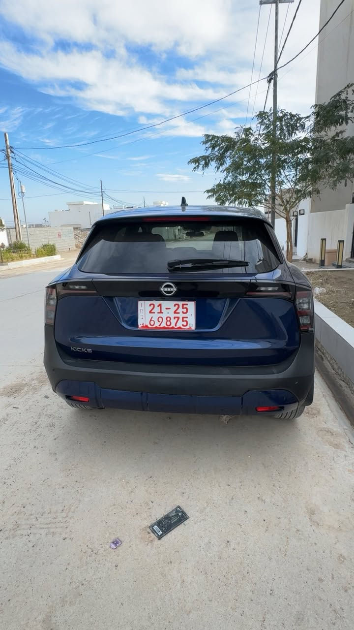 Kicks 2025 SV 🫐💥💥
مواصفات sv المعروفة
ماشية 12 الف
بدون ايرباك جميع الايرباكات سليمة 100%
فقط قبغ الصندوق صبغ موجود صور الحادث بالمنشور
حتى الدعامية الخلفية مالتها ما مبدل بلادي
كلشي بشرط

3N8AP6CA5SL302921
رقم كاتى تترقم شمالي
مكان السيارة كركوك
السعر 178$
***********
