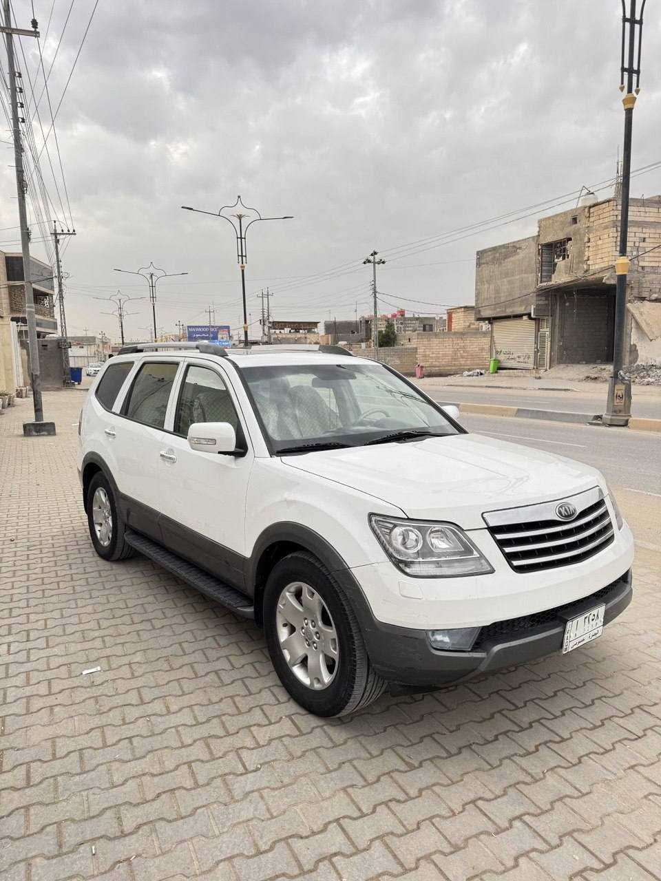 السلام عليكم كيا موهافي 2013 خليجي سياره جديده وجاهزه من كلشي مكفوله من الضربه وصبغ  فول مواصفات فتحه بصمه تحكم ستيرن حساسات كامره اشاير بلمري داخل صاج زراكات لايت زنون بلاد كشنات جلد +كهرباء ويل كب١٨ ٧راكب تبريد ٣قطع محرك ٦سلندر٣٨٠٠ رقم بصره مشروع ٢٠٢٧ تحويل مباشر سعر ١٤٥ وبيهة مجال *********** العنوان البصره ابو الخصيب
