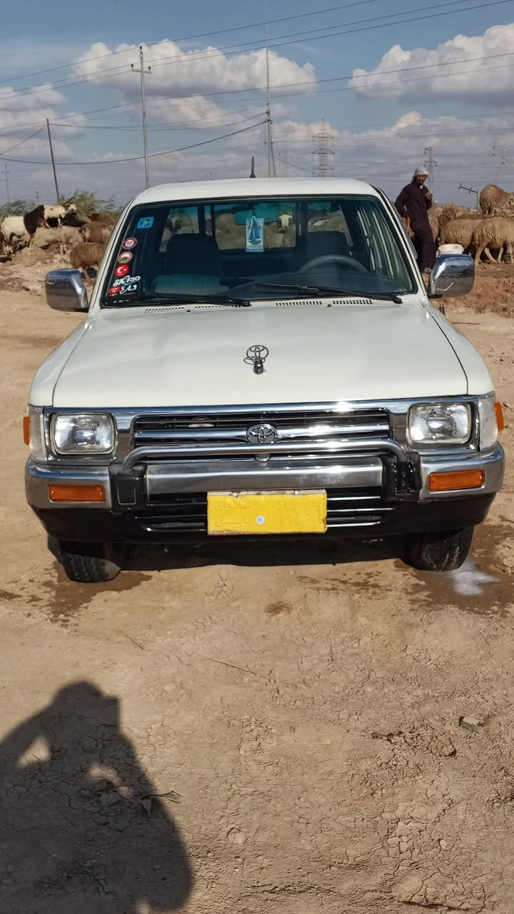 للبيع بيكم تيوتا موديل 93. تستلم رقم بابل دولي بسمي سنويه لغاية 31. مكينه كير حداديه كهربيات دوشمه كله جاهزة. سياره مكفوله من الضربه القويه والكلبه صبغ عام للجماليه. سعره 58 ورقة وبيه مجال. مكان ناصريه الرفاعي. مكلف بلنشر ***********
