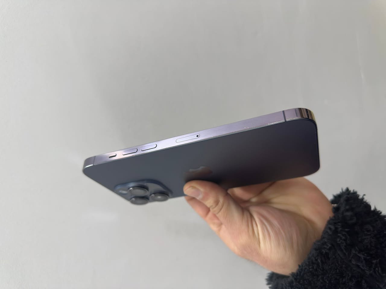 ايفون 14 برو ماكس لون البنفسجي المميز ذاكره 128 بطارية 79% فقط مبدل شاشة جهاز نضيف كله شغال و فيس ايدي شغااال 

سعره 550 الف ( فقط بيع )

للتواصل عل هذا رقمي *********** وبي واتساب 
مكاني موصل وعندي توصيل لكل العراق
