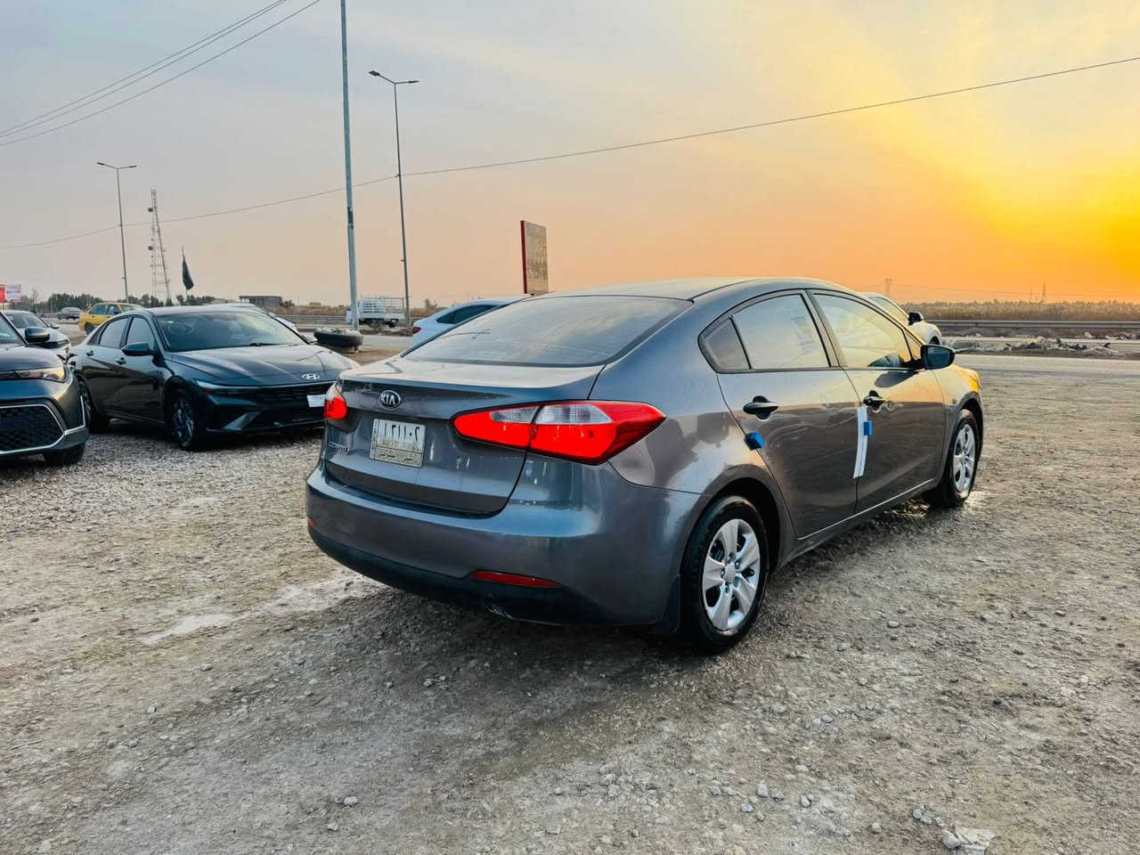 كيا سيراتو خليجي موديل 2016 
رقم مثنى مداور مباشر 
الضرر صبغ جاملغ امامي فقط 
مكينه 1600 دوش 
السعر 122 
العنوان المثنى الرميثه معرض اثير الجياشي 
التواصل وات ساب 
***********
