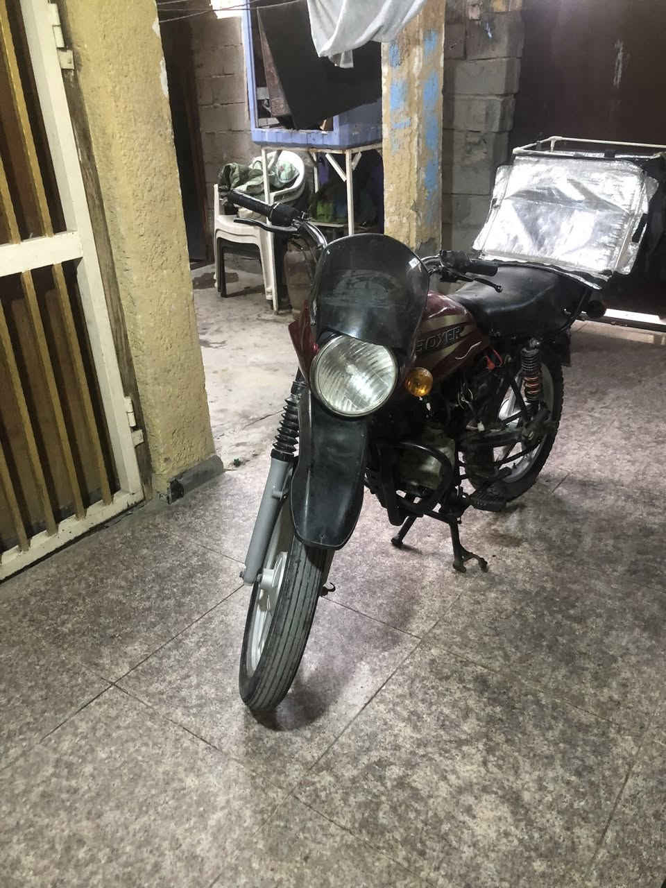 دراجه بوكسر لبيع بس يحتاجله ولفات مكينه موديل ٢٣ دراجه موديله ٢٠وخير من الله كوم حديد مكاني بغداد حي الجهاد ***********
