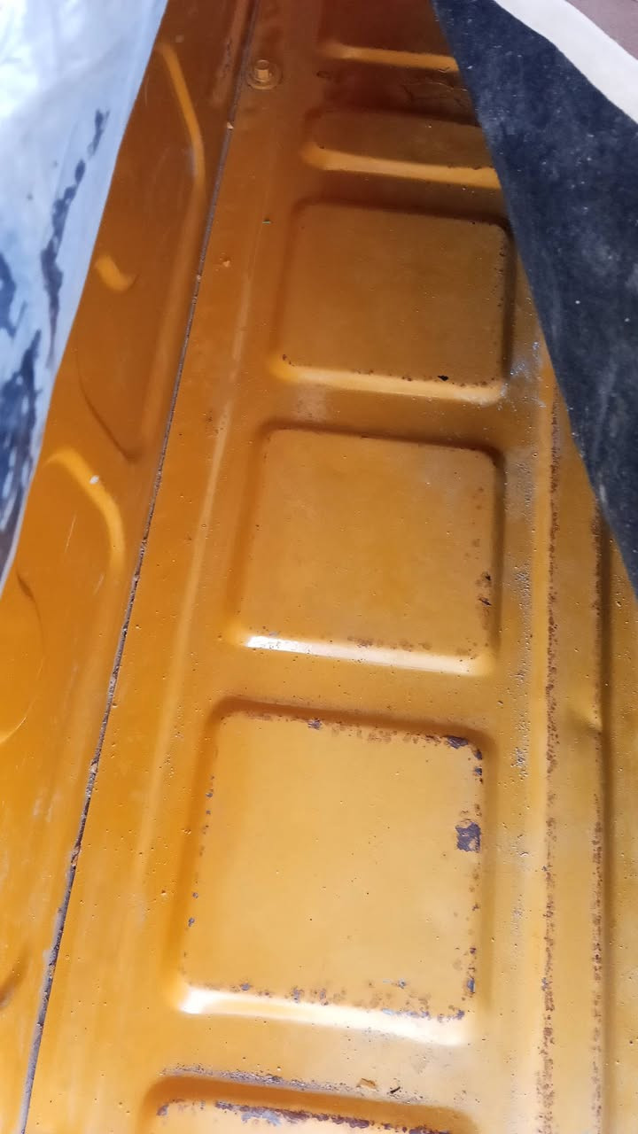 والسلام عليكم تكتك مديل 19 شهر 3وراق المصطفى كامله تخم تاير جديد ما بيها اي نقص بس ضفيره مصبوغه عام السعر 4 وبيها مجال المكان بغداد الحسينيه 
***********
