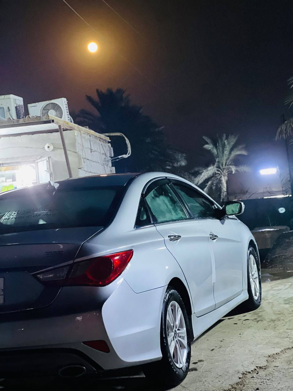 سوناتا موديل 2014وارد امريكي
مواصفات
بصمه +مري شفط +تدفئه كشنات
رقم ***********
