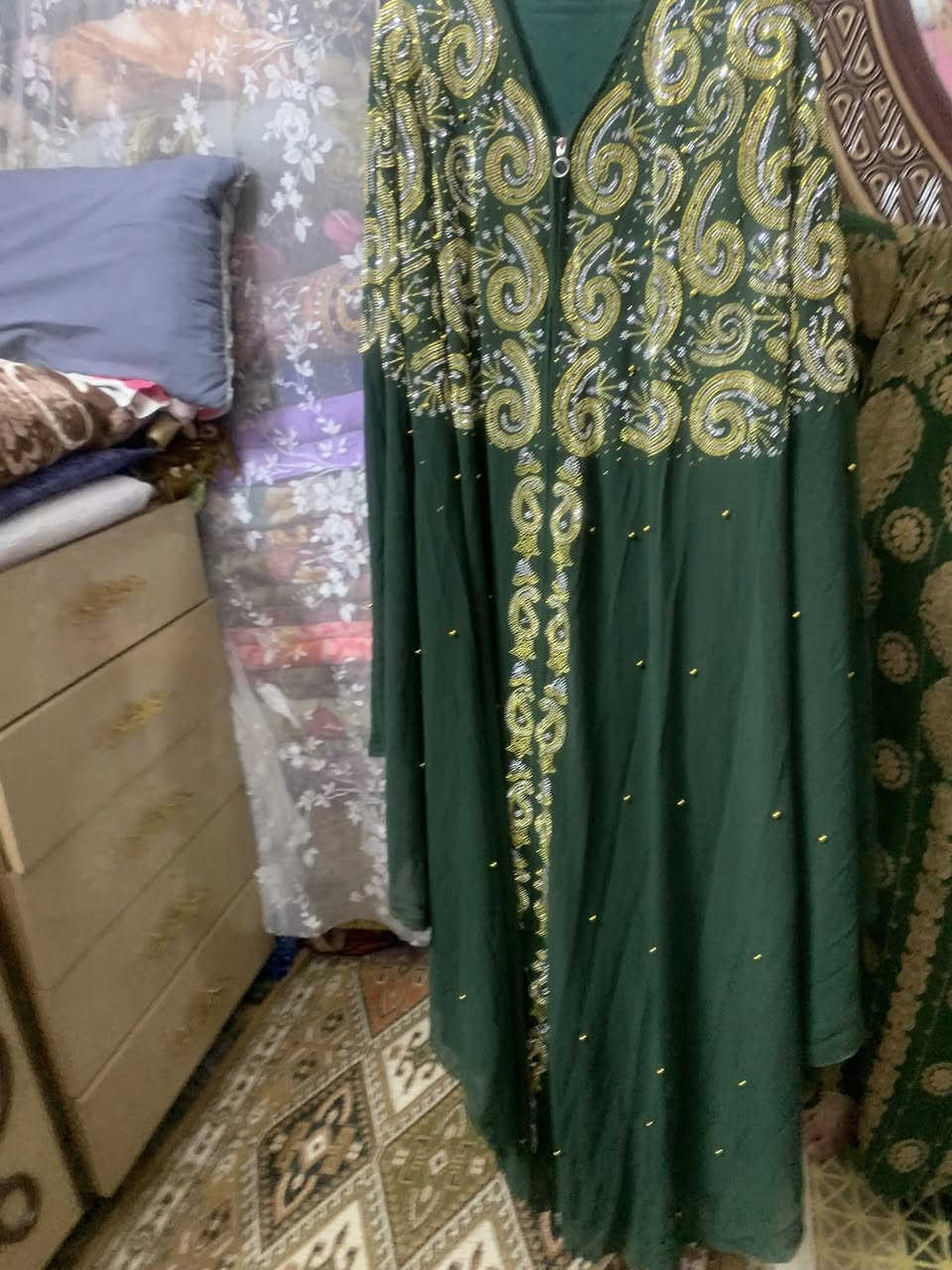 فستان مناسبات ملبوس مرة وحدة فقط نظيف كولش
الي اريدة عندي توصيل


**إذا كنت صاحب هذا الإعلان وتريد حذفه لأي سبب، رجاءا أرسل رسالة إلى الدعم الفني**