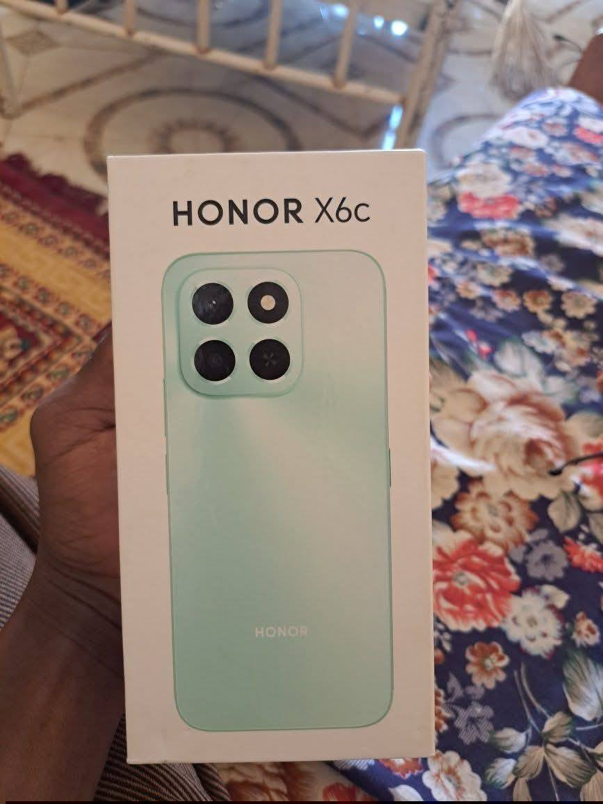 للبيع هونر X6b🍁
ذاكره 256 GB 🍁
ملحقات  شاحنه وكارتونه 🍁
اللون اسود  💜
السعر 210 
تفاوض بسيط


**إذا كنت صاحب هذا الإعلان وتريد حذفه لأي سبب، رجاءا أرسل رسالة إلى الدعم الفني**