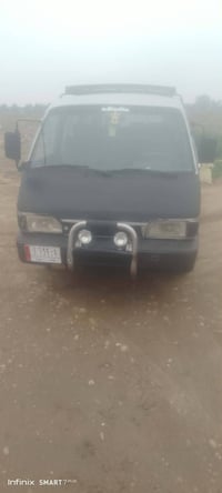 كيا بستا 93 رقم بغداد  للبيع. 30 ورقه  07905090882