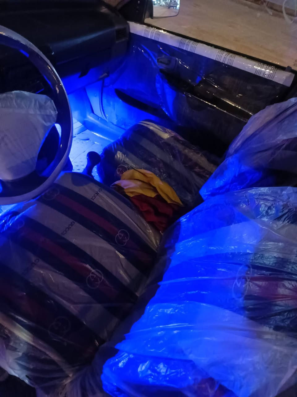 سايبه 2011 رقم بغداد سنويه 2028 مصفره غرامات وهيئه
وصل خط نهايت 2026 وبحث 2026 بشهر 6 ينتهي اليوم صفرته
سياره جاهزه من كلشي وشرط تحويل شواصي مكفوله خياس مابيه مكينه وكير وكهربائيات كله جاهز تبريد شغال
مكان نجف سعر 22 وبيها مجال
***********
