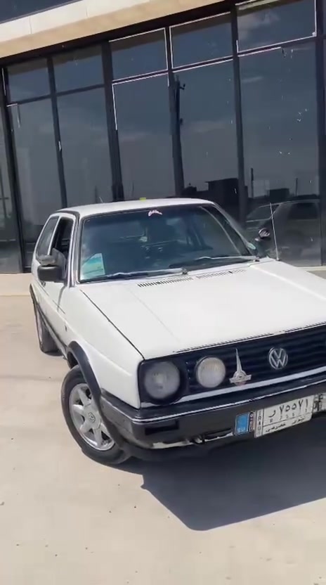 للبيع 
كولف موديل 91 تك باب محرك جديد مال كصه شرط ما مفتوح سياره بل حقيقه احلى من الصور كاعده و منصوبه بيها جاملغ صبغ و ملاحظات صغيره لايتات زينون بيها شاشه داشه كام سياره مصروف عليها سعر السياره 35 و بيها مجال 
الشاري يتصل ‭***********
