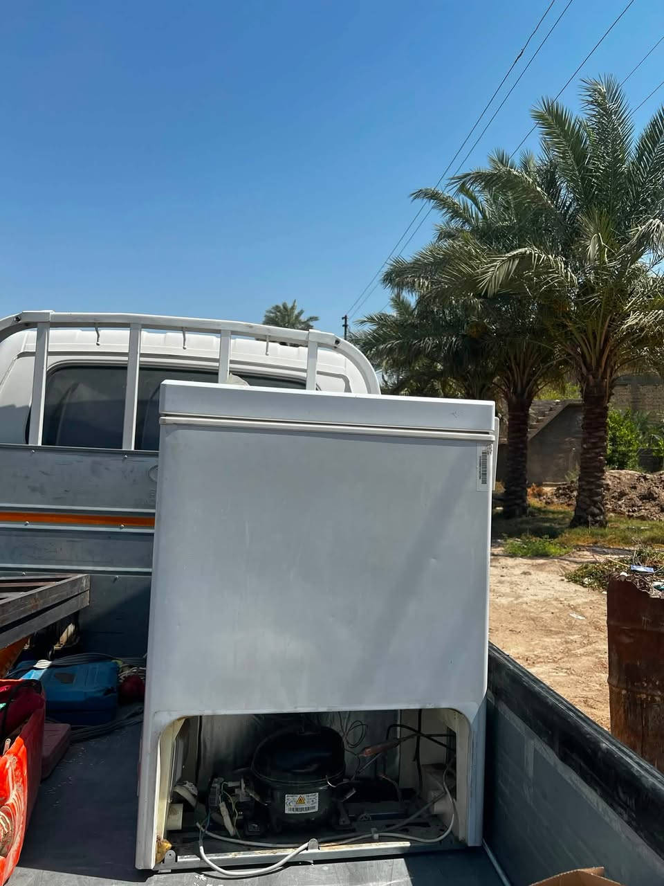 مجمده للبيع نظافه 99%  سبب البيع بيها ليك  للاتصال *********** العنوان الهاشمية
