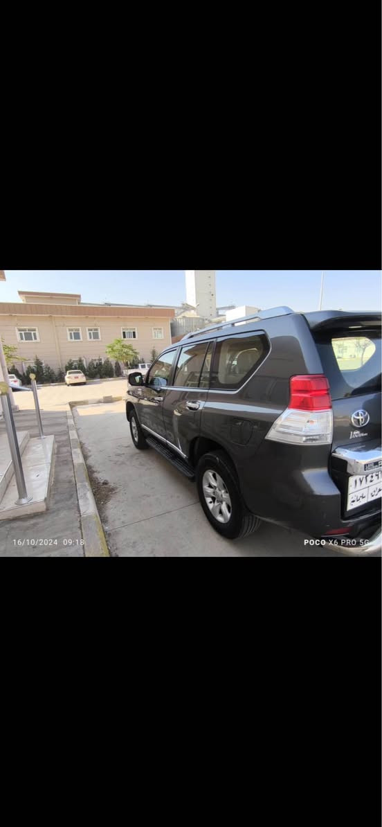 تويتا پرادو موديل ٢٠١١ چوار پستوني فول بي بوياخ گيرو مه كينه ي به شرت مه كينه ي نه كراوه ته وه  ***********. *********** شمشمل, السليمانية
