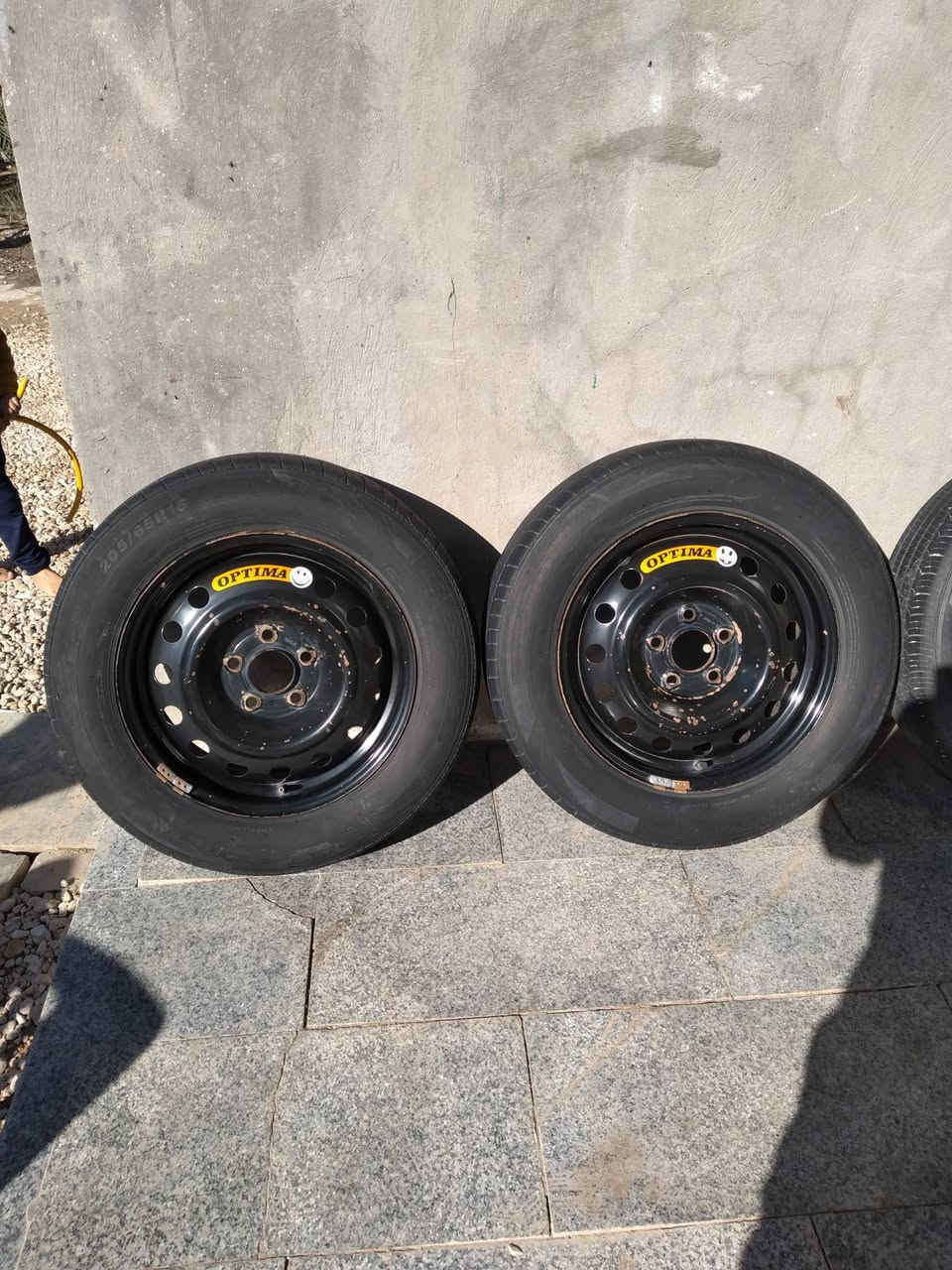 سلام عليكم ويلات اوبتيما حجم 16 للبيع هنة وتايراتهن العدد 4 السعر الاتصال على الرقم *********** المكان نجف
