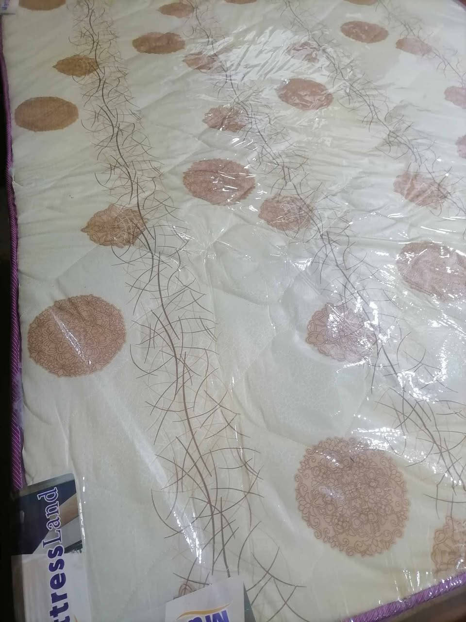 عندي فراش جربايه جديد صارله سبوع من اخذته سعر 60مترين قياس
عنوان النجف حي النداء شارع قنبر 
شراي يتفضل ع الخاص


**إذا كنت صاحب هذا الإعلان وتريد حذفه لأي سبب، رجاءا أرسل رسالة إلى الدعم الفني**