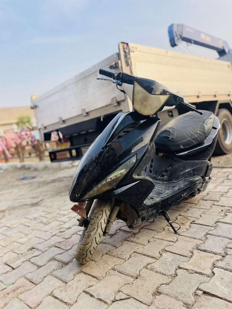 سلام عليكم دراجه ماكس مضلع 120بوشه55 السعر 350الستفسار ***********مكاني بغداد جسر دياله
