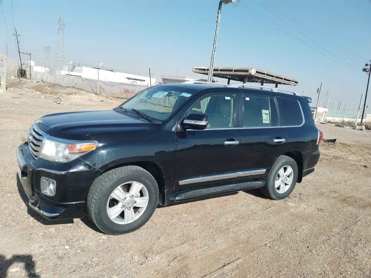 لاندكروز ٢٠١٢ رقم بغداد محرك ٦ سلندر لون اسود بيها حالوب بالقماره وتكحيل بسيط بالبيبان بس السياره جديده ونظيفه كلش ومكفوله من الضربه والصبغ والبارد والتبديل
***********
***********
