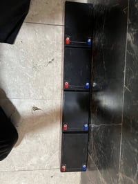 بطاريات اصغار عدد ٤ للبيع ماصار شي من مشتريه تقريباً شهر واحد نظيفات س...