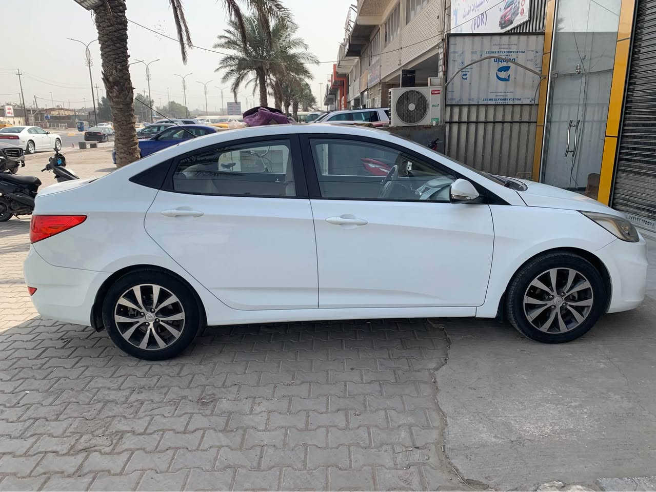 موديل 2014 
فتحه 
اشاير بالمريء
5ويلكب
 فقط طخات بسيطة بالجاملغ الخلفي  والدوسه مثل ماموضح بالصور مامصلحات  كير ومحرك بلادي مكفولات 
بغداد ***********السعر ١٠٧ بغداد, العراق
