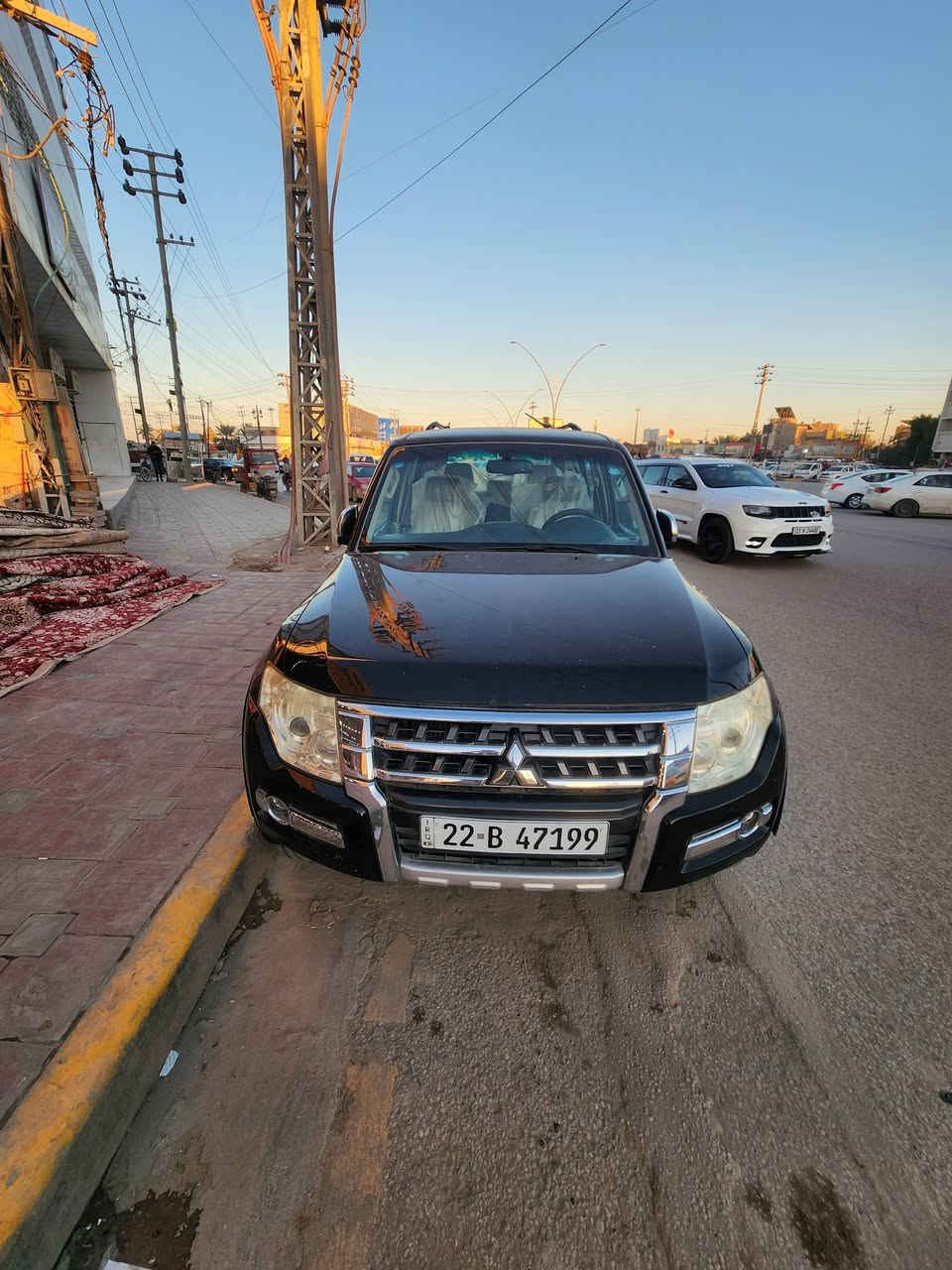 سلام عليكم
باجيرو 2015 خليجية مكفولة عدا الباب الي ورا السايق بي صبغ فقط بدون فتح بدون معجون الباقي مكفول 

السيارة ماشية 95 الف فقط 
نظيفة كلش ماشاء الله 
سعرها 180 ورقة وبيها مجال 
مكاني كربلاء

رقم تلفوني ***********
