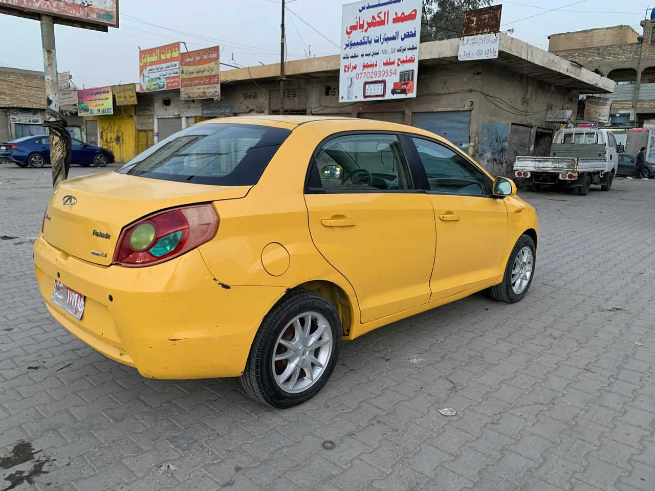 سلام عليكم
للبيع شيري فلاوين 2013 الشركه العامة للسيارات
 السيارة جديده محركها جديد لاتبخير ولاتنقيص كيرها جديد تخم تاير باتري جديد داخلها بلادي حدادية أمامي خلفي جديد هيئه مصفره وغرامات مصفره مكفوله من الضربة والصبغ وتحويل مباشر مكانها بغداد مدينة الصدر السعر ٢٨ وبيها مجال قليل الشراي يتصل ***********
