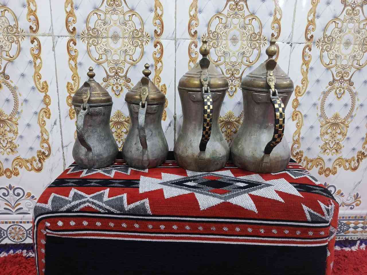 دلال بغدادي باله كويتي نحاس طرق يدوي قياس 28/28/24/23 للستفسار اتصل *********** يوجد توصيل

