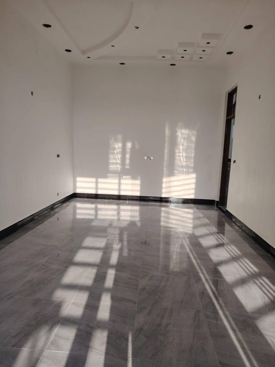 يالله خلفه لبخ وطلس وفوم وبياض شغل مرتب ونضيف متفرغ حالين
***********
