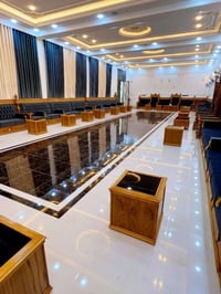 قنفات حسب الطلب • ضمان ٥ سنوات • أثاث فاخر