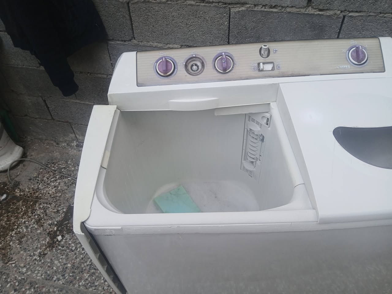 غسالة توشيبا ١٢ كيلو شغالة سعر ٨٠ الف


**إذا كنت صاحب هذا الإعلان وتريد حذفه لأي سبب، رجاءا أرسل رسالة إلى الدعم الفني**