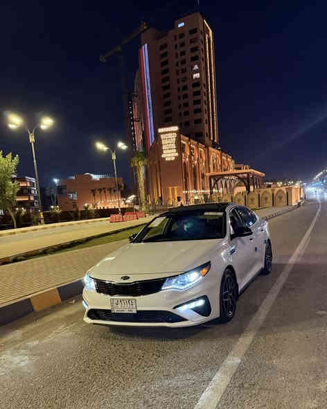 السياره جديده كلش وماكو sx بهيج نضافه 

كيا اوبتما موديل2019 فئه(sx) 

المواصفات
1.بانوراما (فتحه سقف)
2.رادار امامي للتوقف وبرمجه مع السياره القبلها 
3.رادار جانبي تنبيه عند الاجتياز
4.رادار خلفي
5.حساسات اصليه خلفيه
6.نظام صوت هارمن كاردن 13 سماعه 
7.لايت 4 عدسات خاص بفئه
8.لايت زنون عالي ناصي داينمك متحرك
9.كشنات جلد اصلي احمر واسود مع ختم علامه sx
10.الكشنات الاماميه فول كهرباءمغ تبريد وتدفئه
11.شاشه جبيره مع كامرا
12.ويل كب 18 اصلي مع فجوج احمر اصلي
13.نظام ترحيب عن الاقتراب من السياره
14.اضاءه محيطيه 7 اللوان 
15.هاند بريك بصمه
16.نظام اوتو هولد
17.تبريد امامي خلفي
18.شفتات بالمقود
19.انظمه قياده عدد 4 
20.نظام خروج عن المسار )lane departure)
21.ماسحات اوتو 
22.شاحن موبايل واير ليس
23.خاصيه رجوع وتقديم كشن  عن التشغيل والاطفاء
24.خزن كشن ميموري 
25.محرك 2000 تيربو 245 حصان
26.صندوك ذكي يفتح عن الاقتراب
27.بصمه 
28.تدفئه بالمقود
29.بكلايت لد 
30.دبل صلنصه مع دفيوزر رياضي 
عداد المسافه 59 
السعر. 177

***********
