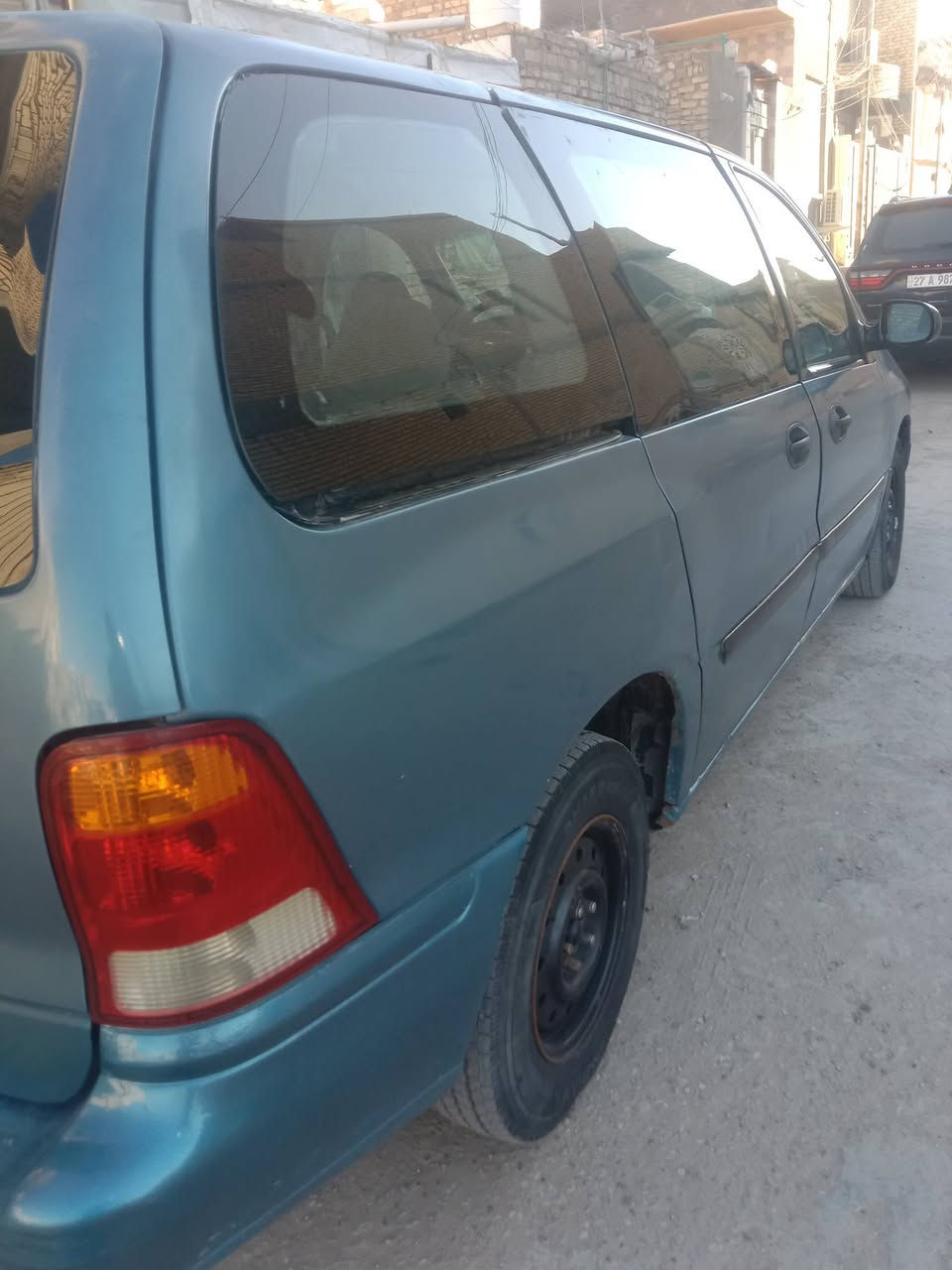 فورد وند ستار مكينه وكير بلاد مال حاويه حداديه نضيفه داخل نضيفه بيع او مراوس سياره مابيه ضربه السعر 42 وبيه مجال بسيط ناصريه مدينه موديل 2002 الرقم ***********
