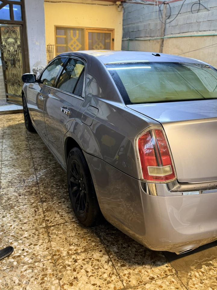 السيارة مال جناي اقرة تفاصيل وبخدمتك
اوباما 14 فول بانوراما 
كصة جنطة 
متؤمة سليمانية ارقام سنوية 
استخدام شخصي 
جاهزة ما بيهة نقص برغي 
للاستفسار 
***********
