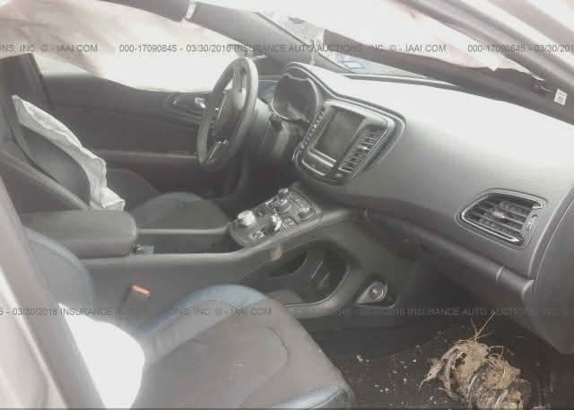السلام عليكم
C200 للبيع موديل 2015
200s
فول مواصفات فقط رادار مابيها
رقم بغداد دولي باسمي.. مكاني بغداد مكينة 3600 V6 
المواصفات... بنوراما... شاشة كبيرة... كامرة دوارة.. تبريد قطعتين... تحكمات مقود... شفتات مقود... هيتر مقود... كراسي امامية كهرباء + تدفئة... دبل كزوز ... السيارة بلاك توب s ... كير  9 سرعات ZF ... نظام E85 Ethanol لنوعية وصرف الوقود... هندبريك بصمة.. تشغيل عن بعد .   حادث امريكا مرفق مع الصور . ايرباك برده فقط ... السياره بيها طخات بسيطه و امبدل بنيدها ابيعها مصبوغه حزام ..ماشيه 182 كيلو .. السعر المطلوب 98
للاستفسار ***********
