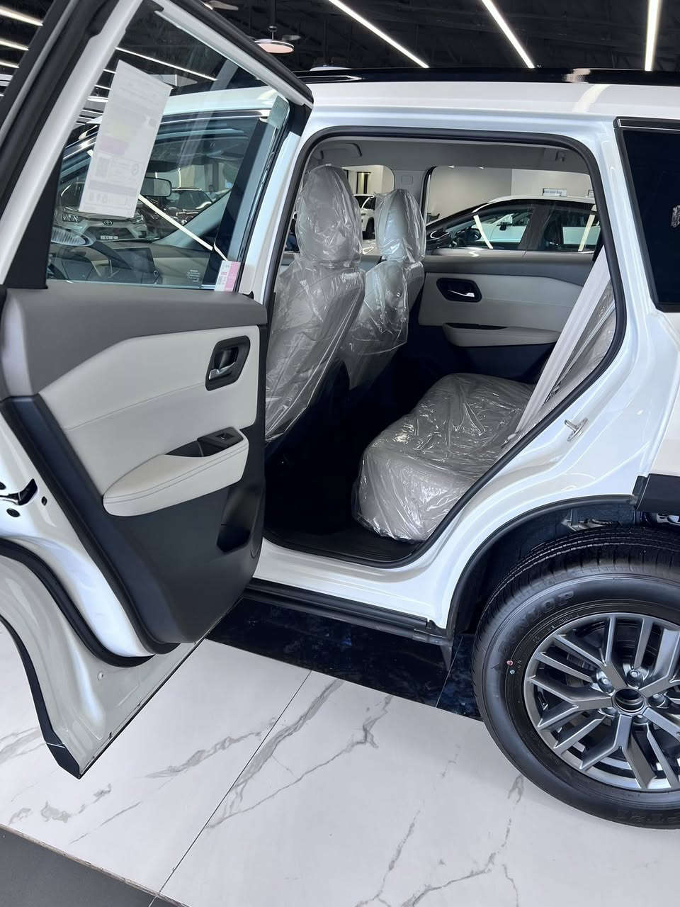 نيسان اكستريل ٢٠٢٥
٢٥٠٠cc
حساس خلفي 
كامرا خلفيه 
جلد 
بصمه 
تحكمات ستيرن 
شاشه 
شاشه اعطال 
قطعتين تبريد 

للتواصل على رقم 

*********** 
نور مؤيد  
 مستشاره مبيعات شركه المهند
