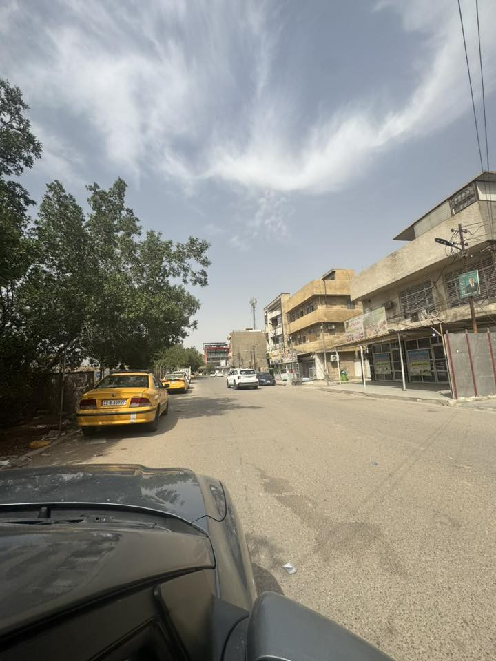 دار للبيع ركن بدور العمال  
المساحة ١٢٠ م نزال ٢٠ م جبه ٦ م
يكون ع شارعين ومباشرتاً ع شارع العام مثل ماموضح بالفيديو

للاستفسار الاتصال ع الرقم ‭٠٧٧٠ ٤٢٩ ٤٦١٢‬

او علق بالسعر يجيك ع الخاص
