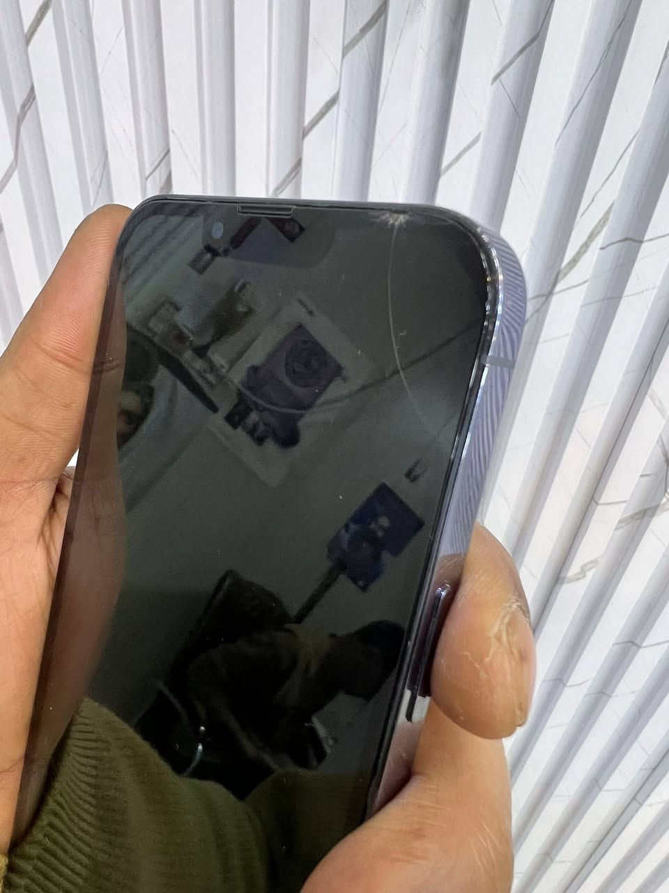 13 برو ماكس 
ذاكرة 256 
بطاريه 79
دبل خط 
مبدل شاشة وبيها فطر
425 بي مجال


**إذا كنت صاحب هذا الإعلان وتريد حذفه لأي سبب، رجاءا أرسل رسالة إلى الدعم الفني**