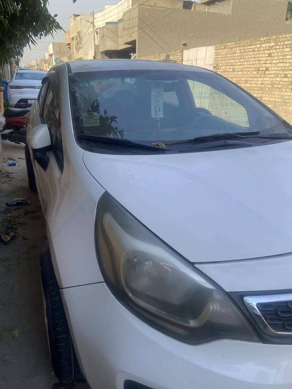 للبيع كيا ريو 2013 خليجي — نظيفة ومواصفات مميزة
▫️ محرك 1600 قوي واقتصادي
▫️ إنارة LED أمامي وخلفي
▫️ مرايا كهرباء (شفط)
▫️ شاشة عرض
▫️ حساسات
▫️ كاميرا خلفية
▫️ ويل كب رياضي

🔹 ملاحظة: الدعامية الخلفية بيها صبغ + بارد بسيط جداً
🔹 الباقي مكفول وما بيها شي

✔️ رقم بغداد
✔️ بأسمـي مباشرة

💰 السعر: 90 وقابل للتفاوض 

📍 الموقع: بغداد – الكريعات

📞 ***********
