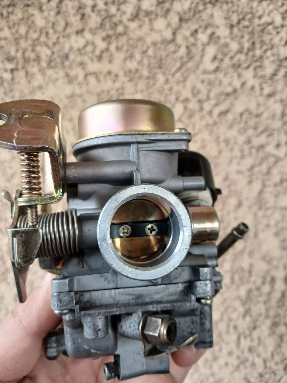 كابريتر سكنس اصليه وكاله على فحص 
***********
