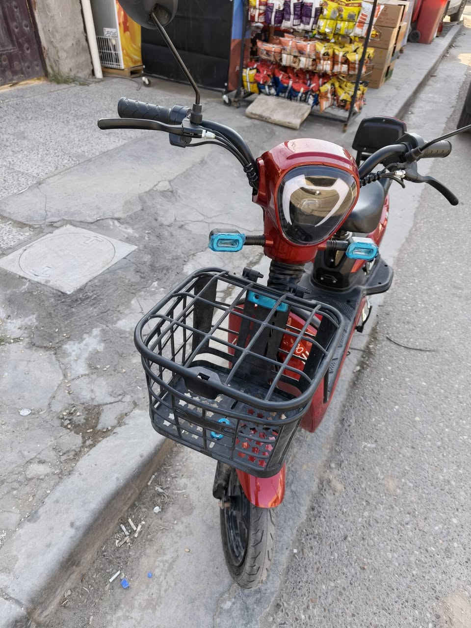 دراجه شحن جديده بمعنى الكلمه استخدام قليل بحدود الشهر ماركة GICIN اصدار 8 حجم الدراجه 14 عدد البطاريات 4 بعدها بصحتها تجي تفحص وتقتنع فقط الزنجيل لاغيه لان بايدر  يضرب بالرجلين سعر 300 وبيها مجال العنوان بغداد حي الجامعه


**إذا كنت صاحب هذا الإعلان وتريد حذفه لأي سبب، رجاءا أرسل رسالة إلى الدعم الفني**