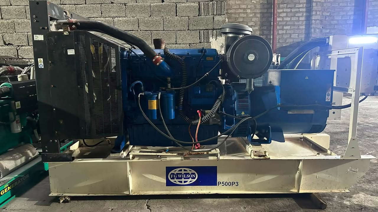 بيركنز 2500 fg wilson
مكينه شرط بلادي مامفتوح 
تضربه حمل وتاخذه 
السعر 280$
العنوان اربيل الصناعة الجنوبية 
***********
