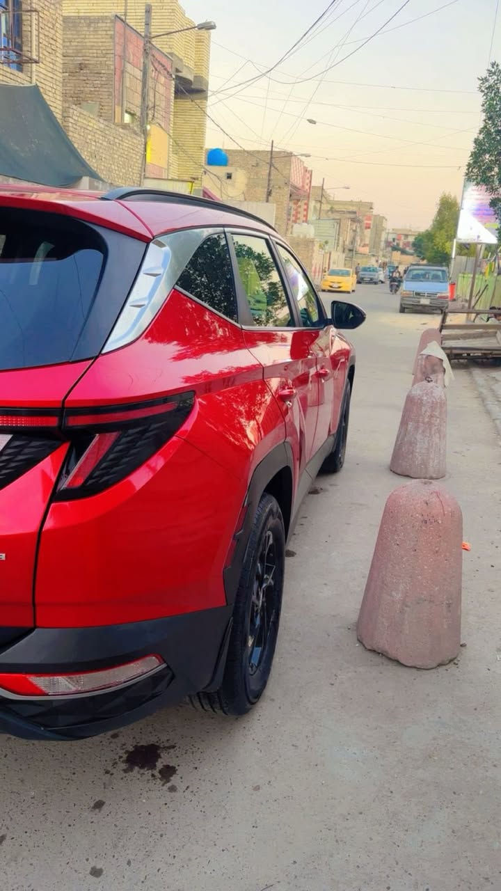 سلام عليكم
توسان 2023وراد أمريكي 
مستوردها ومرقمها عله ايدي 
رقم بغداد تحويل مباشر 
حادثها موضح بل صور 
كير محرك صدر تبريد كفاله 
مواصفات معروفه 
بصمه تحكم 
رادار 
شاحنه واير لس 
سياره جديده مثل مشوف 
السعر. 187وبيها مجال بسيط 
عنوان بغداد 
للاستفسار. ***********
