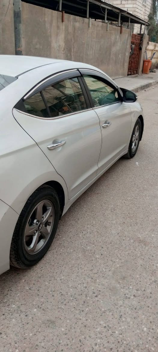 ***********‬‏للبيع النترا موديل 2017 رقم بصرة بسمي محرك 2000دوش بيهة ضربة جاملغ او بنيد دون واخل سيارة جاهزة السعر 117مكان البصرة المعقل  ‏‪***********‬‏
